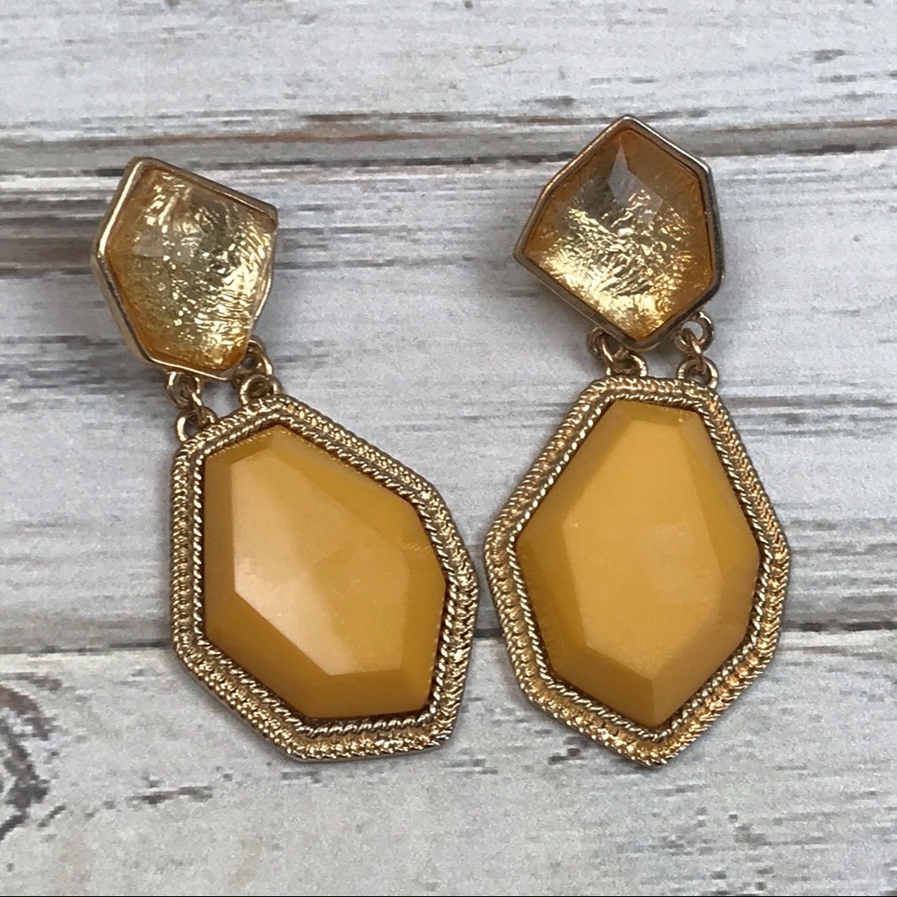 Chunky mustard yellow geometric earrings